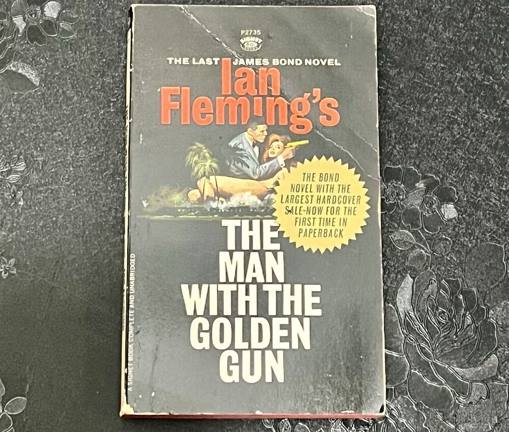 The Man With The Golden Gun Ian Fleming 1966 007 James Bond